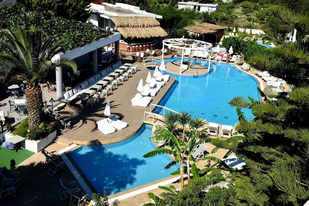 Hotel photo 13
