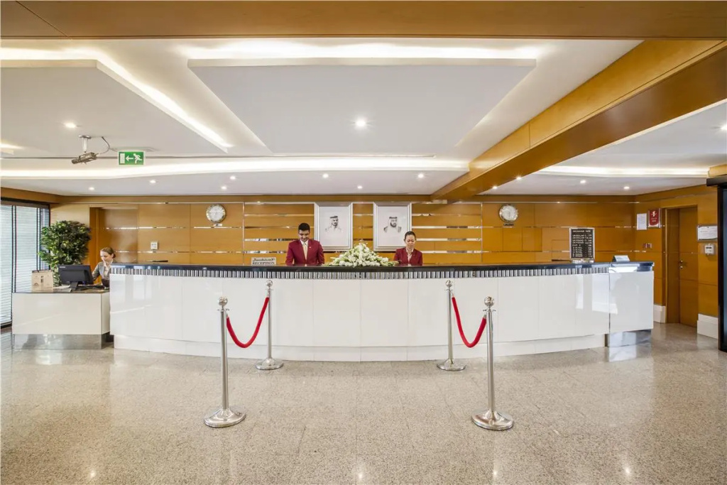Golden Sands Hotel Apartments: Фото объекта из Shelterz