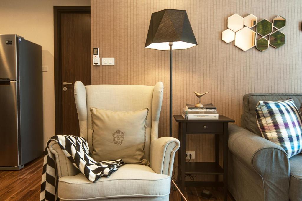 Люкс c 1 комнатой с видом на бассейн в The Title KR Beach Condotel Rawai Phuket