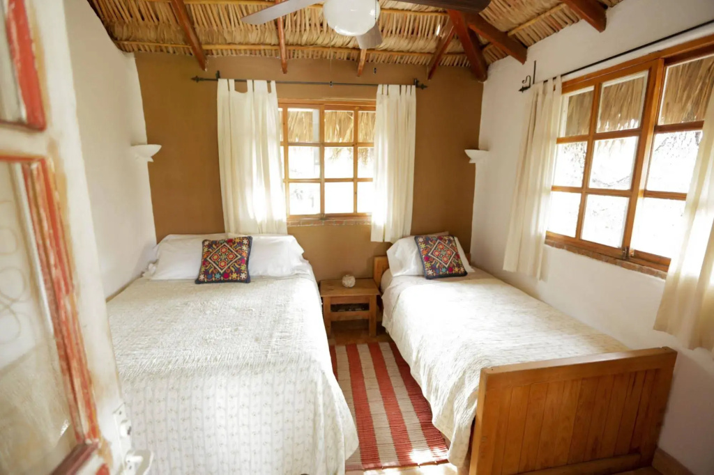 The Bungalows Hotel - Général