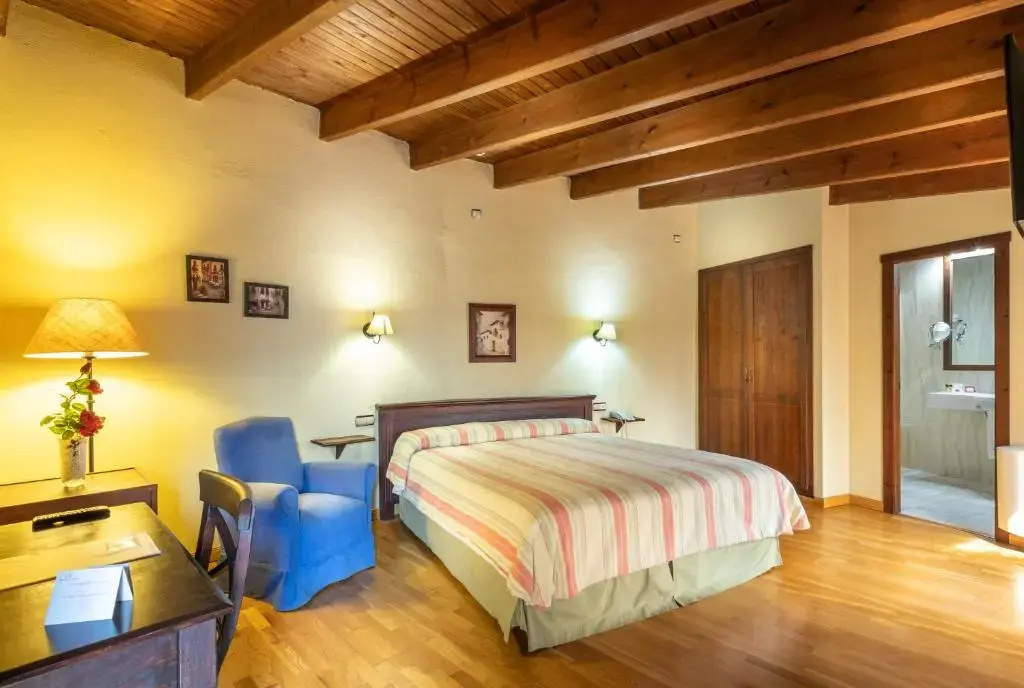 Superior Double room with balcony (twin beds)