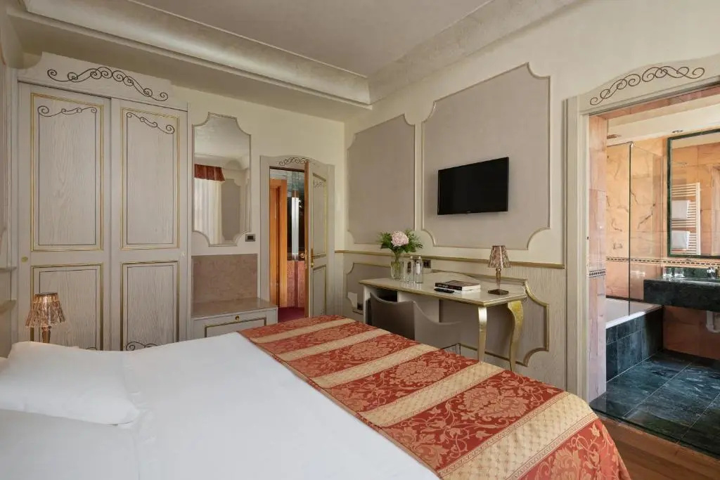 Colomba D'Oro Hotel - Chambres