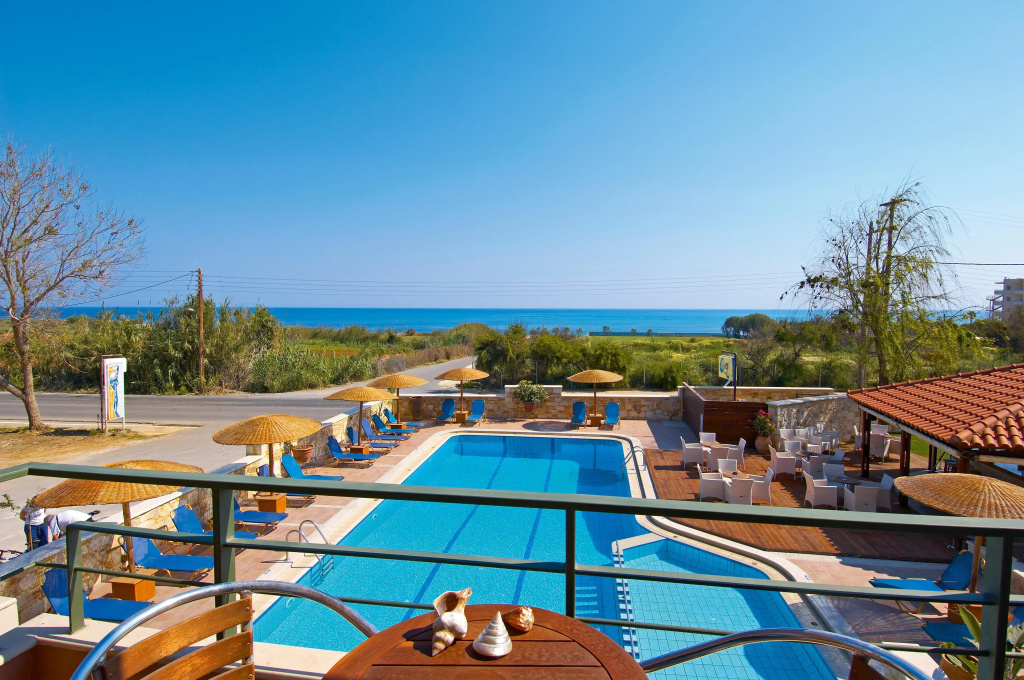 Mistral Hotel - Singles Only