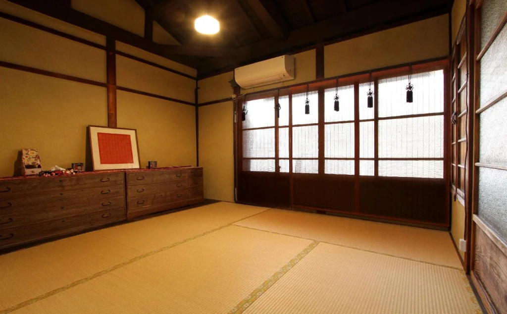 image url
