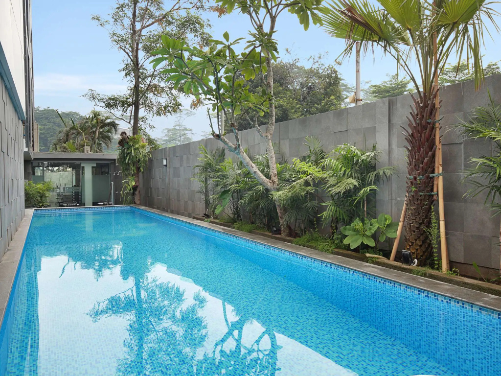 Swiss-Belinn Simatupang - Général