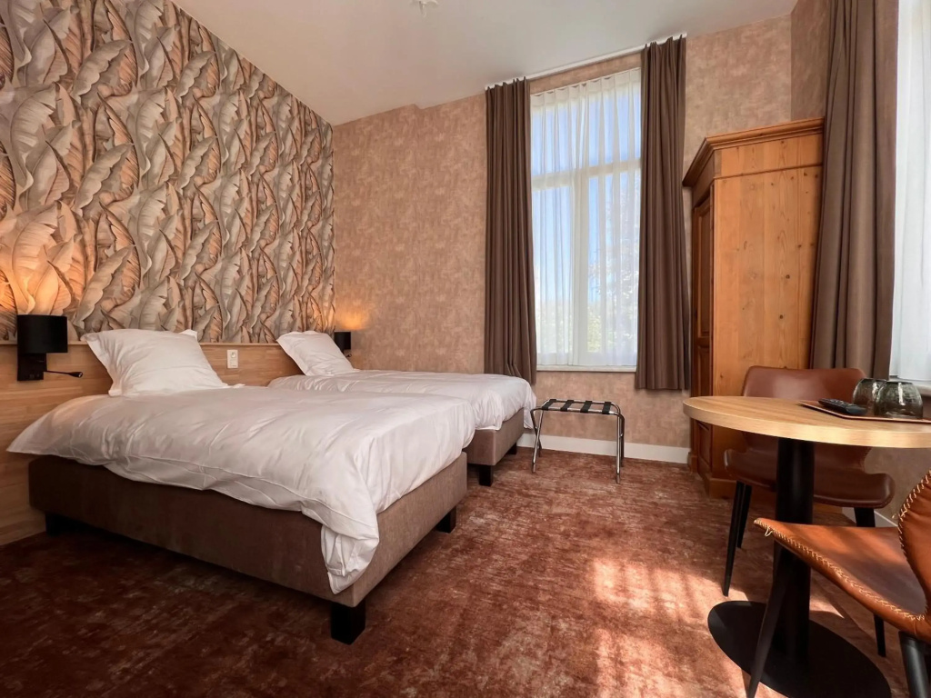 Hotel photo 11