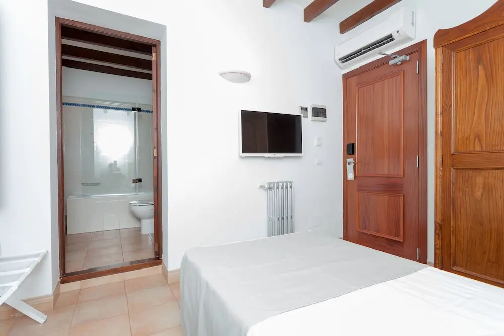 Comfort room