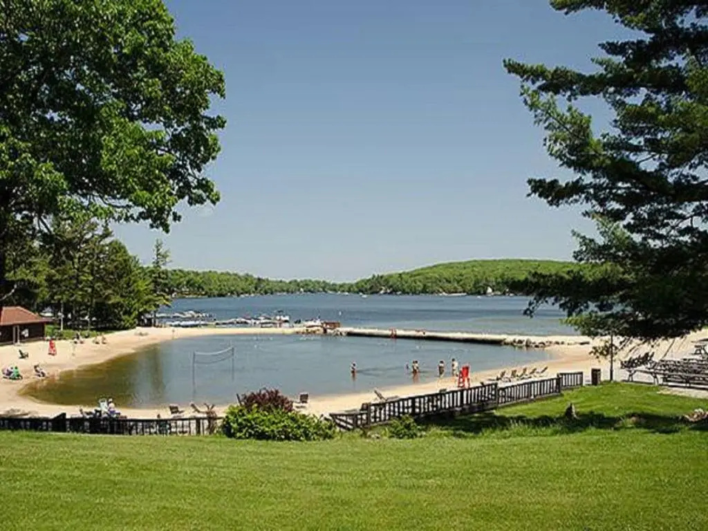 Beach & Waterfront