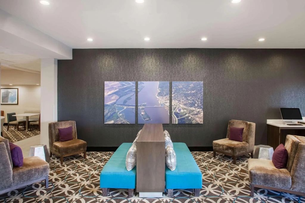 La Quinta Inn & Suites by Wyndham Pontoon Beach - Chambres