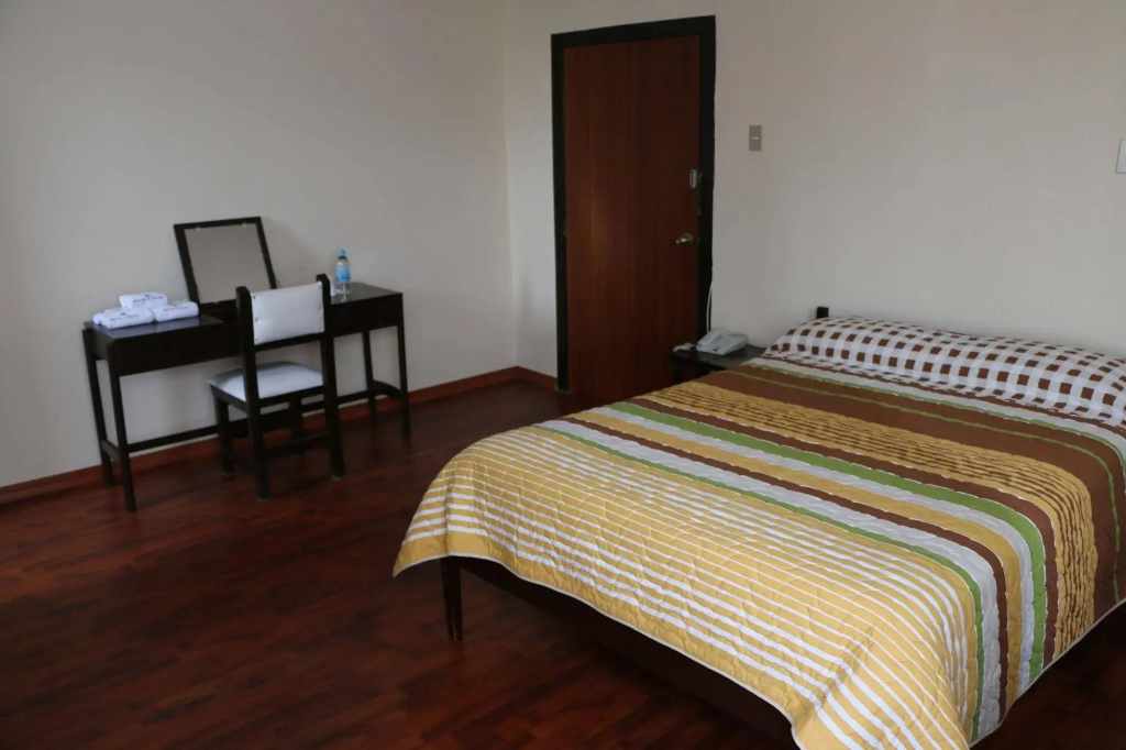 Hotel 6 de Diciembre - Général