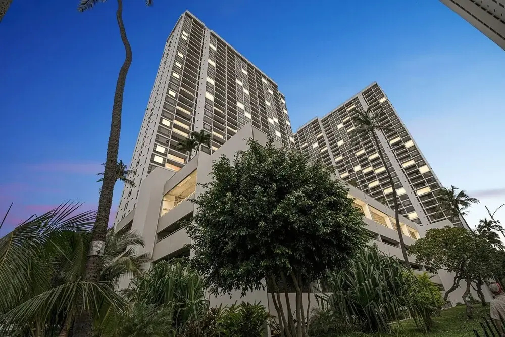Tower 2 Suite 1702 - Ffp 1 Bedroom Home by Redawning