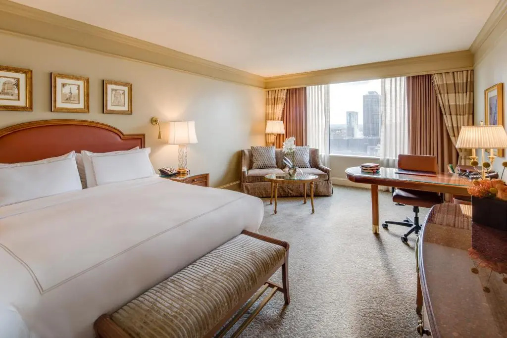 Deluxe Double room (full double bed)