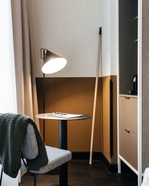 Comfort room