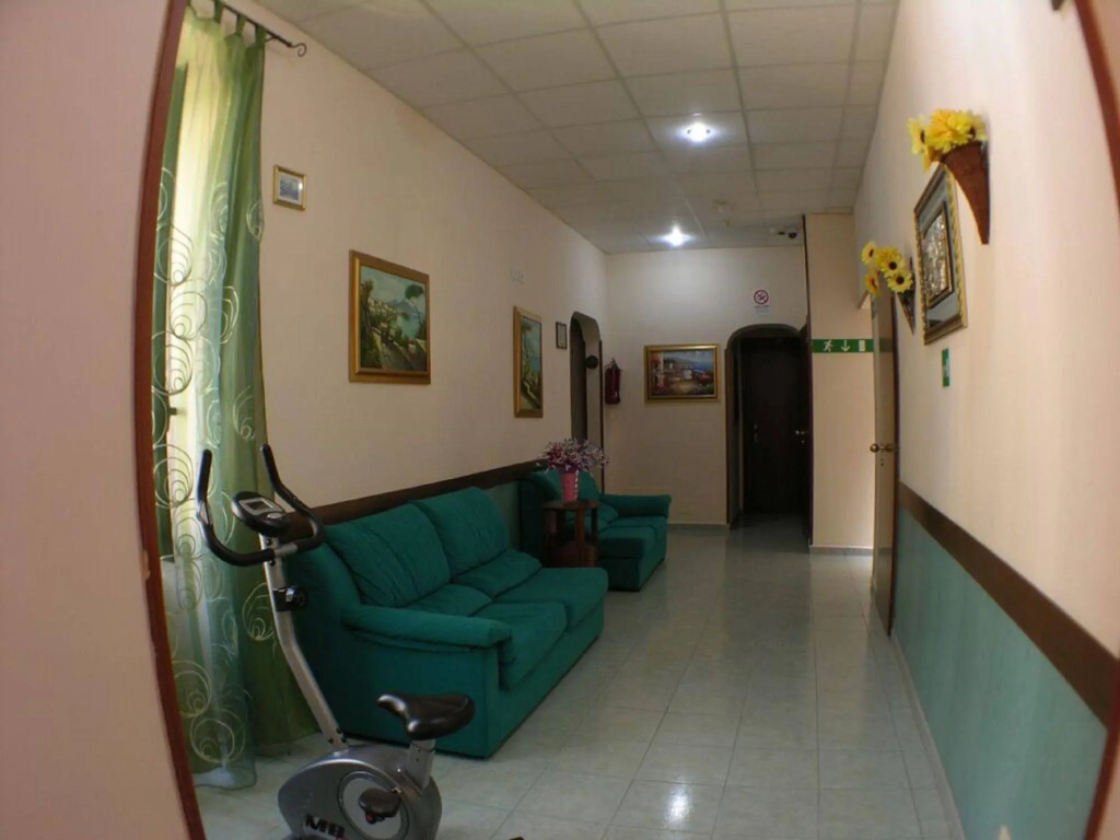 Hotel photo 8