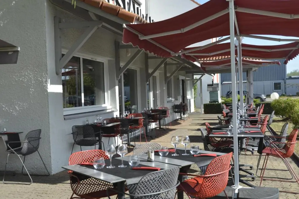 Logis Cris Hôtel et Restaurant - Lyon Sud-Est - Général