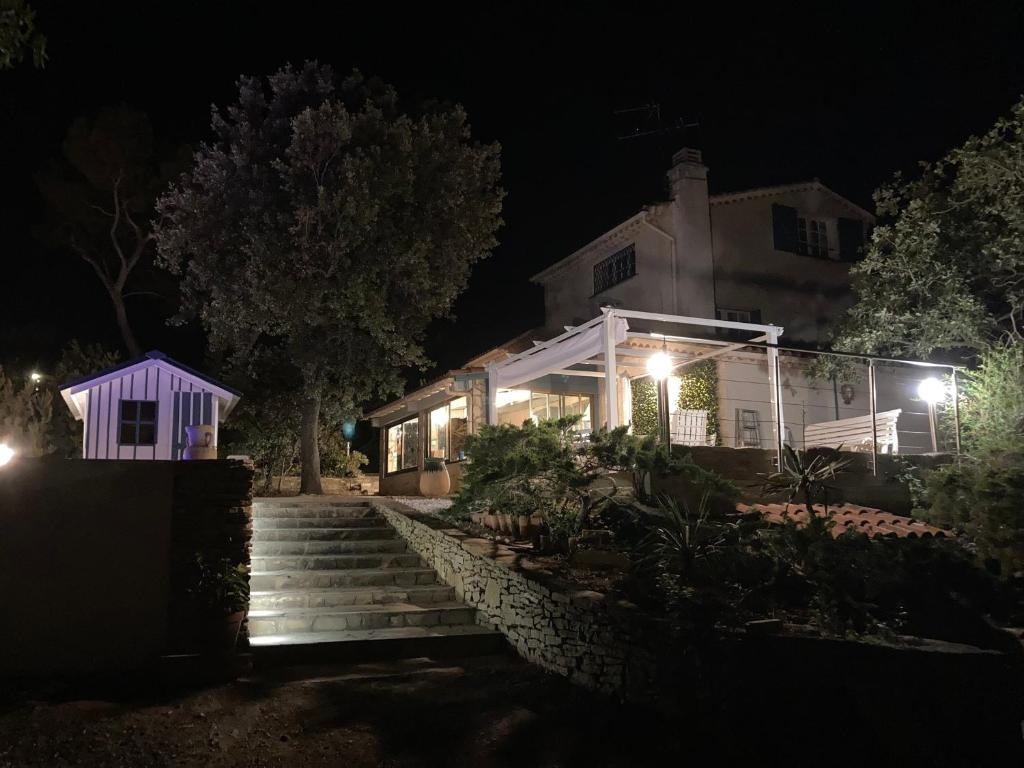 Belle villa provençale avec piscine classée 4 étoiles