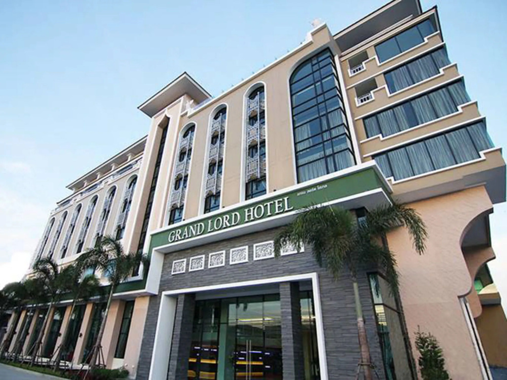 Grand lord Boutique Hotel — фото