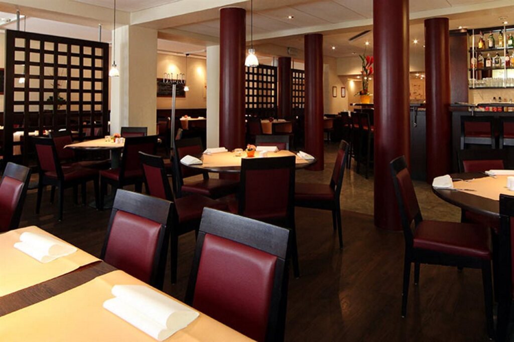 Dietrich-Bonhoeffer-Hotel picture