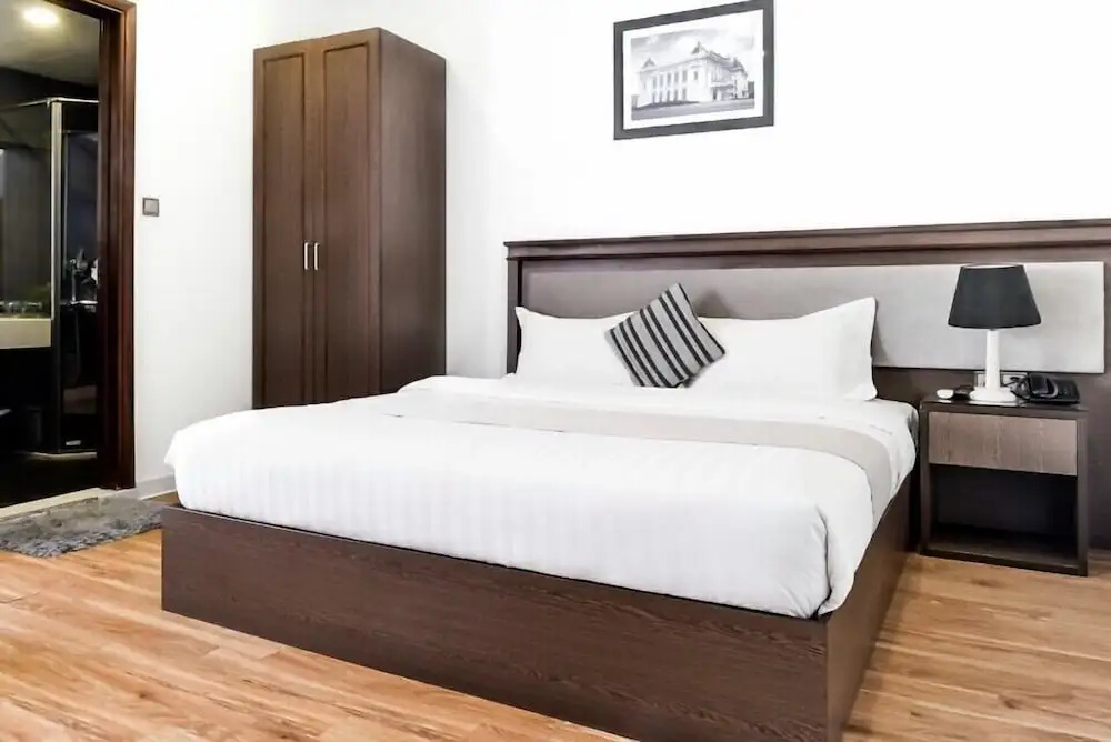 Premium Double room with city view (full double bed)