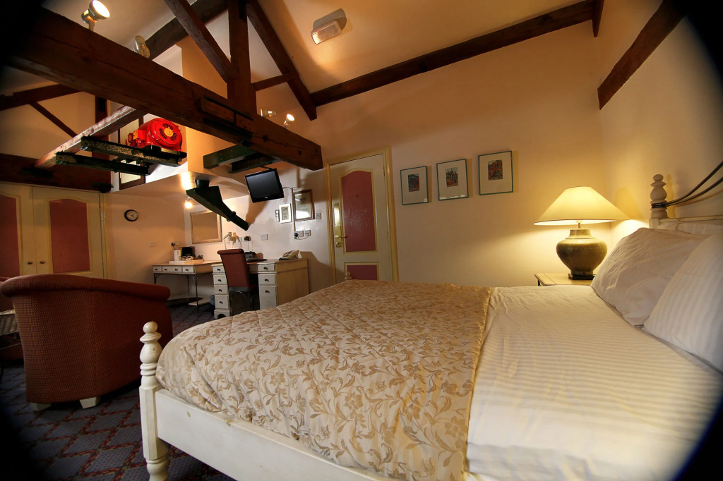 Donington Park Farmhouse Hotel - Général