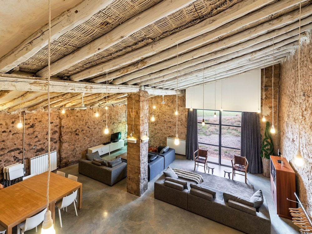 Cozy Fraga Country Escape