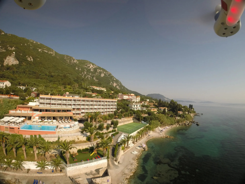 Beach & Waterfront