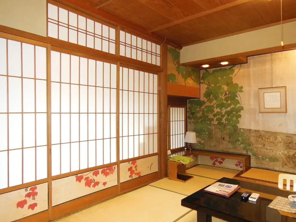 Tsutaya Ryokan