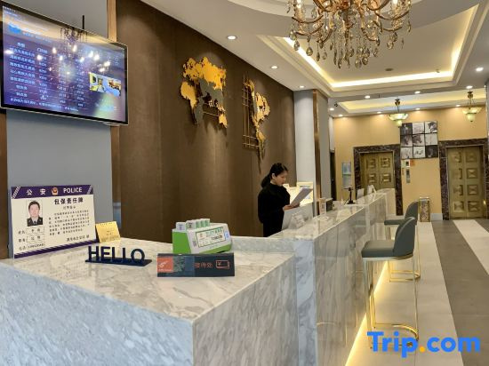 Lobby & Reception