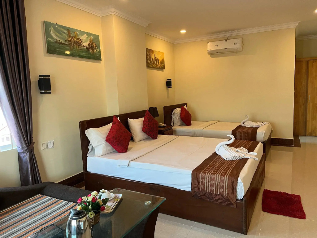 Queen Wood Hotel - Général