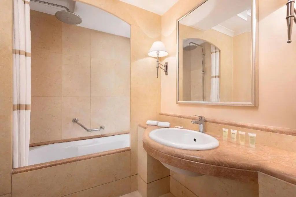 Courtyard by Marriott Rome Central Park - Chambres