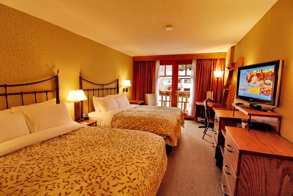 Banff Caribou Lodge & Spa by null