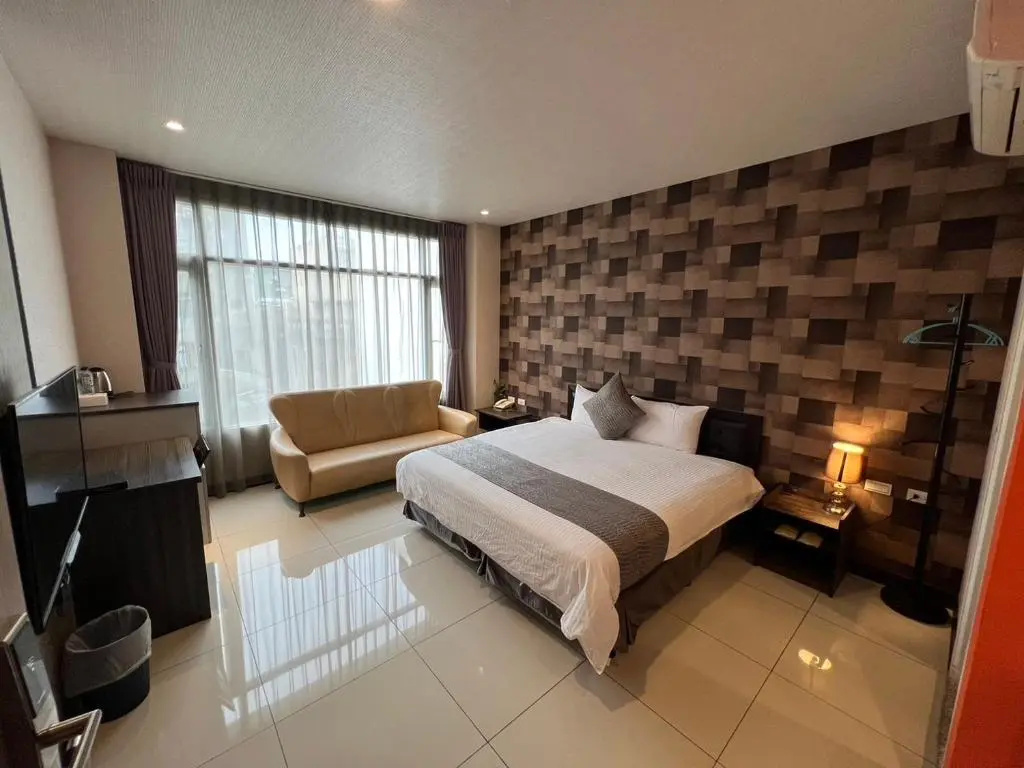 Standard Double room (full double bed)