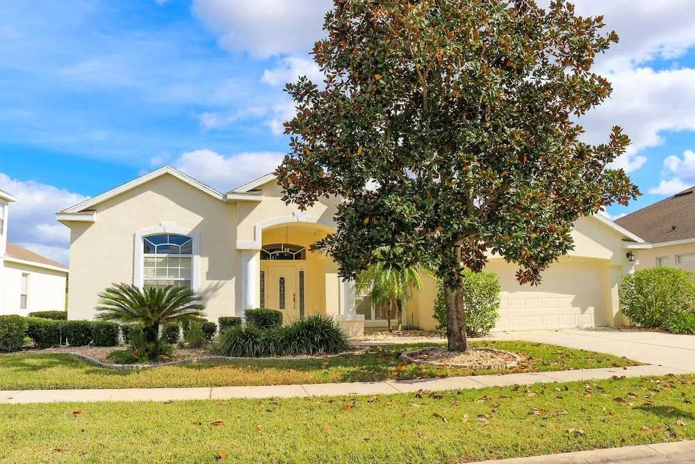 Prestwick Drive Apartment 4 Bedroom