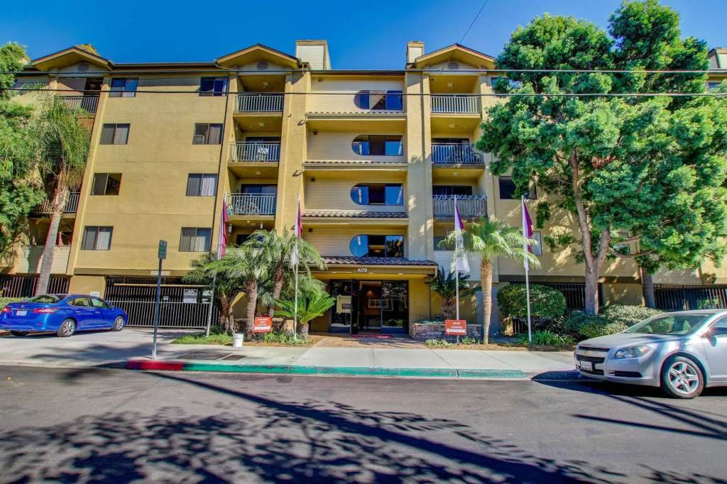 Sunshine Suites at Hillcrest