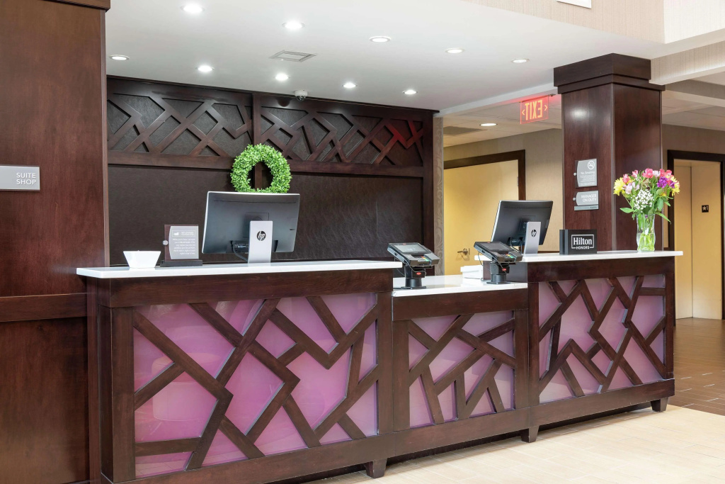 Lobby & Reception