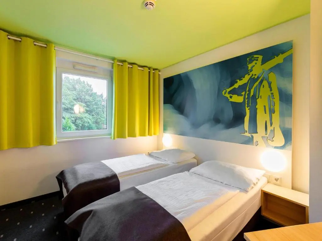 Double room (twin beds)