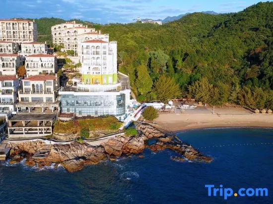 Beach & Waterfront