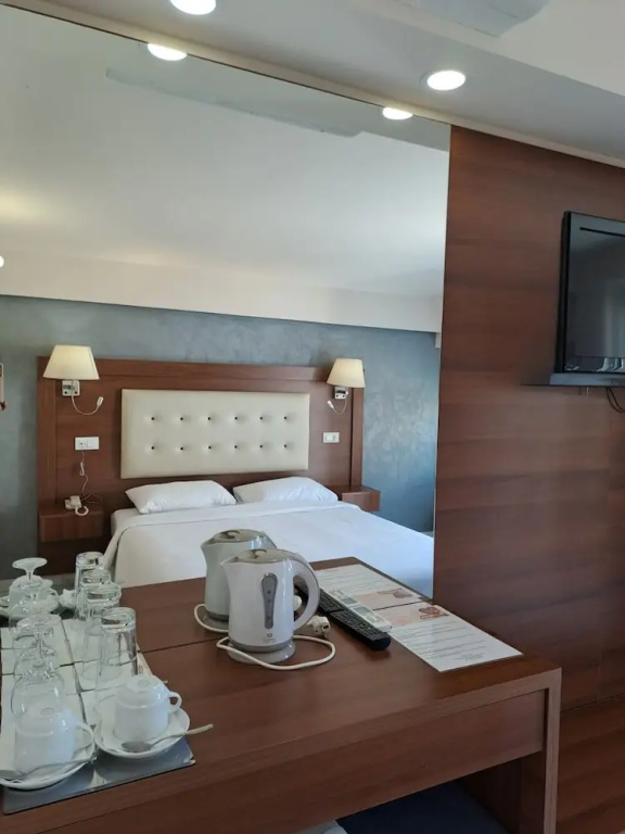 Economy room