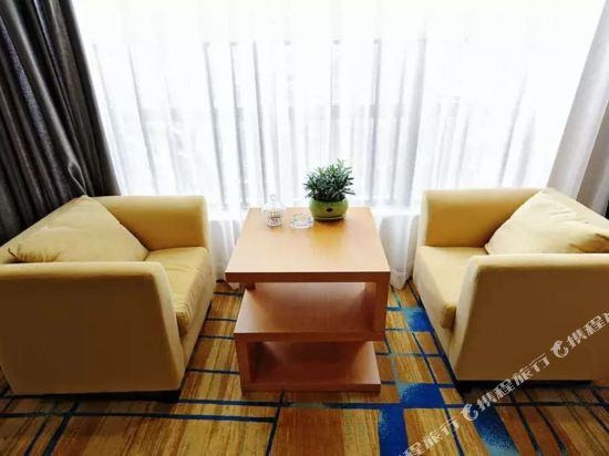 Yuexiang Hotel (Guiyang Huaguoyuan Fengyuqiao)