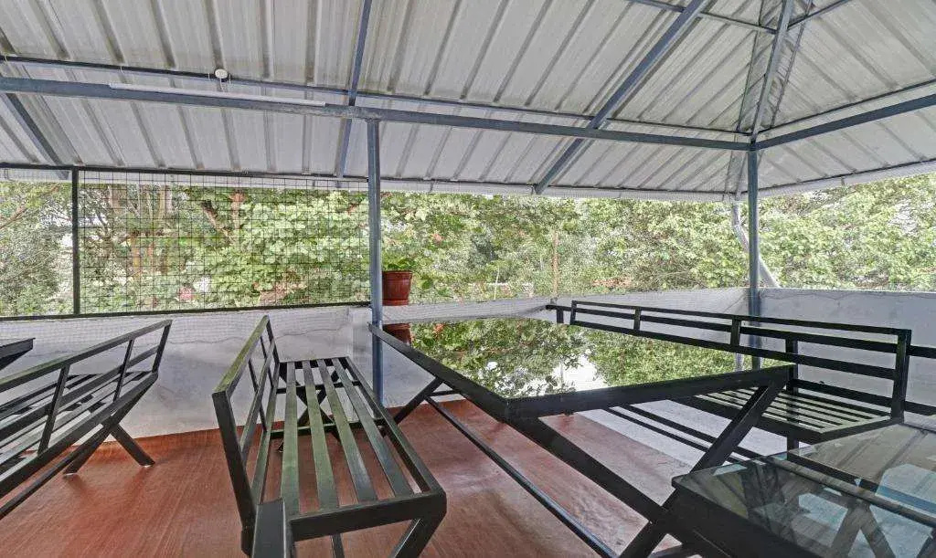 Treebo Nirupama Apartment, 750 M From Aluva Railway Station