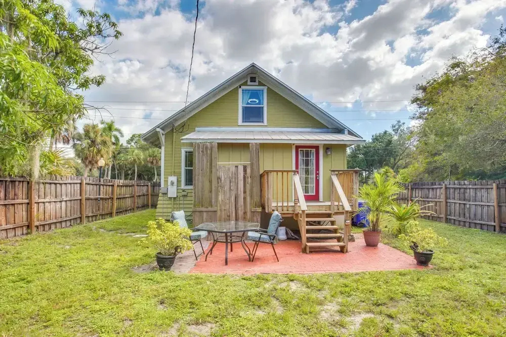 < 1 Mi to Downtown Fort Myers: Tranquil Retreat