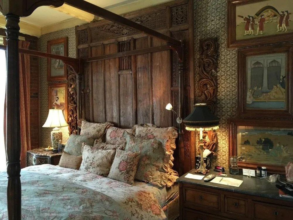 The Residence Hotel by null