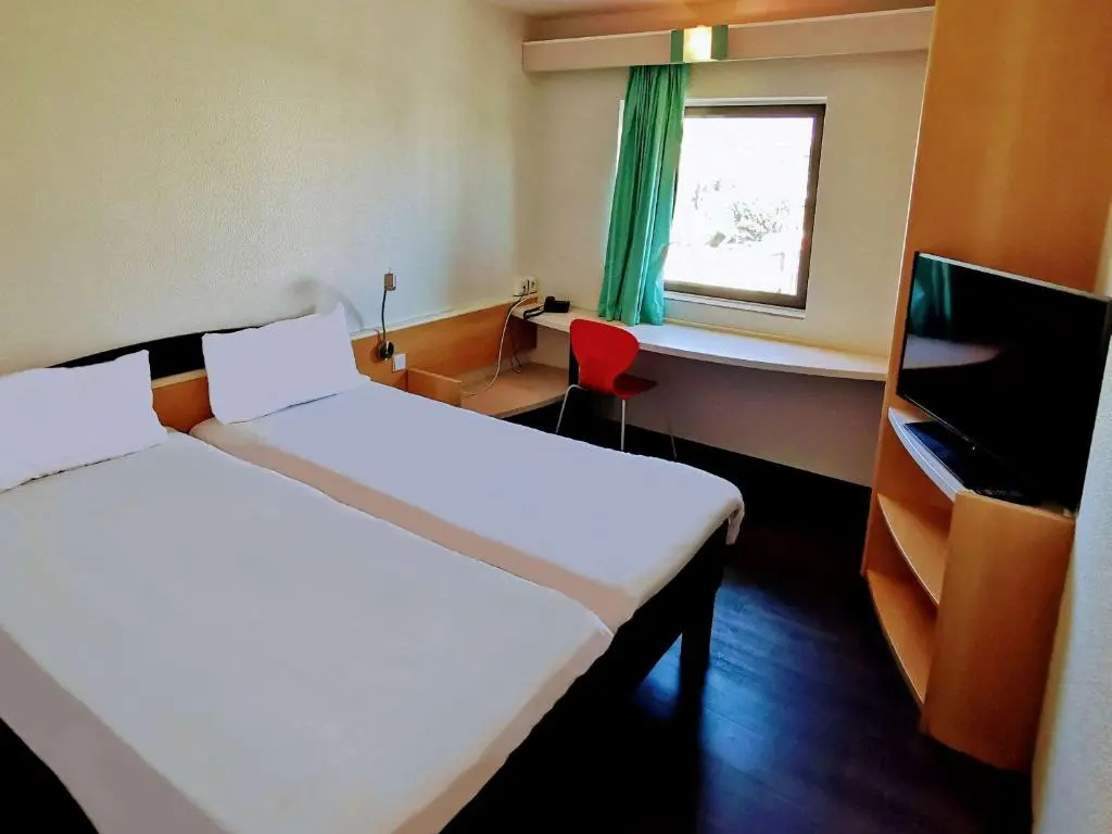 Standard Double room (twin beds)