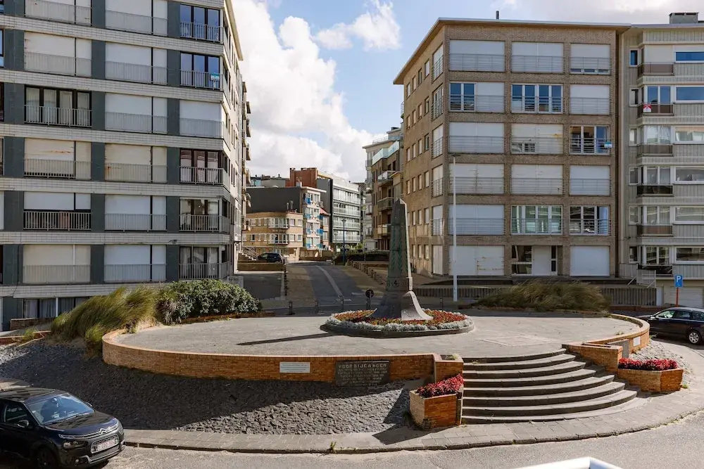 Stunning Apartment With Side Sea View in Koksijde