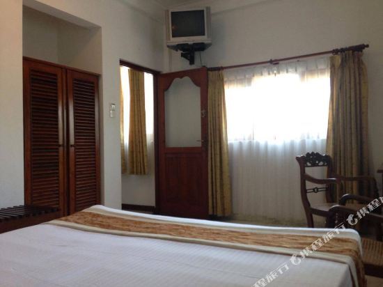 Grand Kandy Villa
