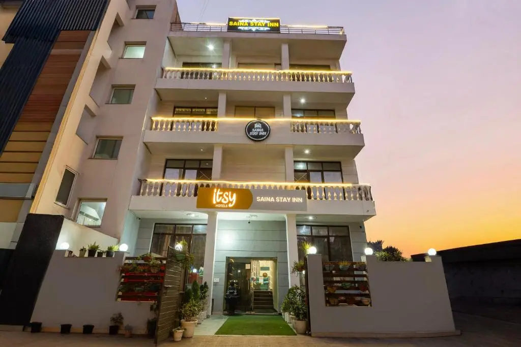 Hotel Saina Stay Inn