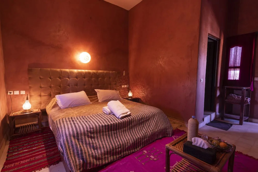 Hotel kasbah sahara services by null