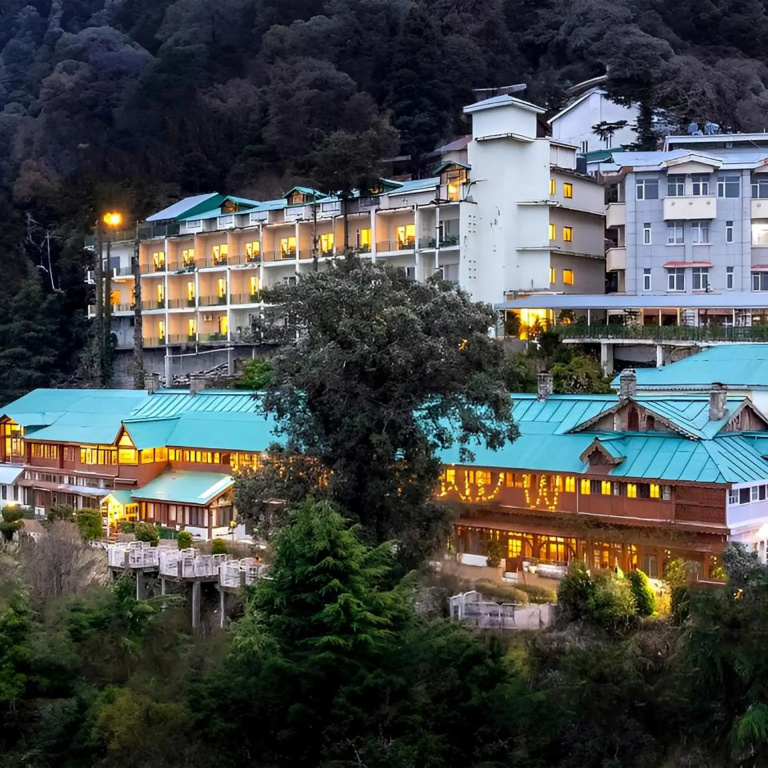 Grand View Hotel Near Bus Stand