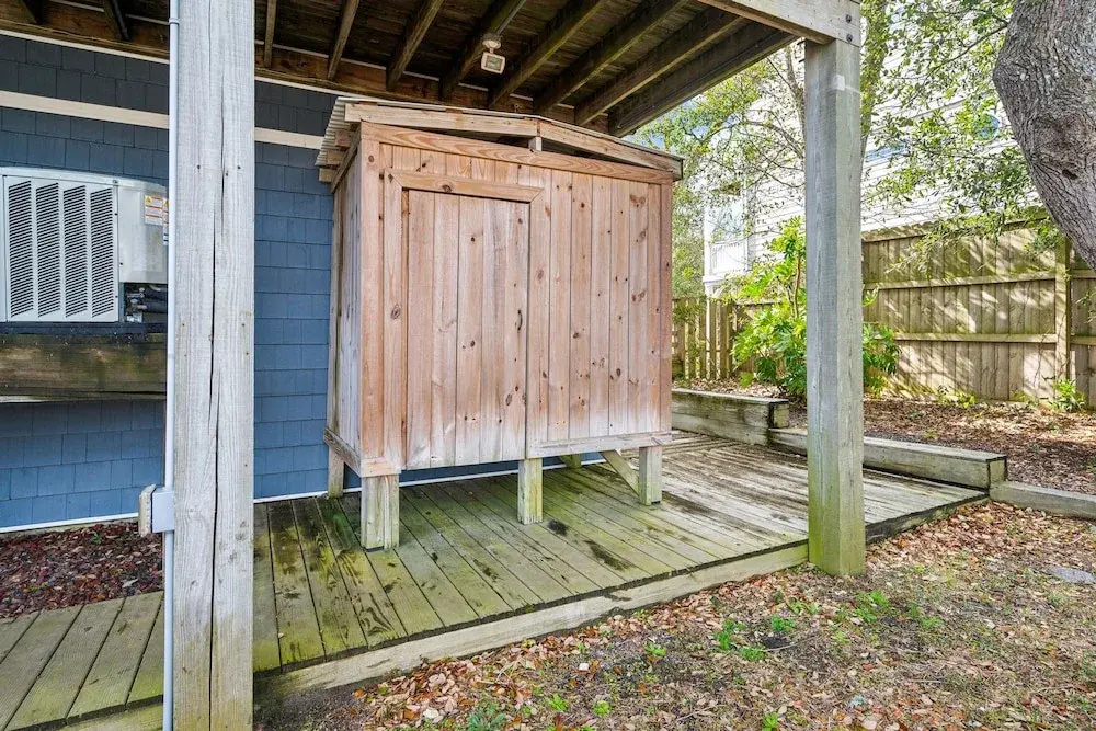 Walk to Beach Private Deck Family Fun