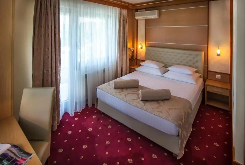 Standard Double room (full double bed)